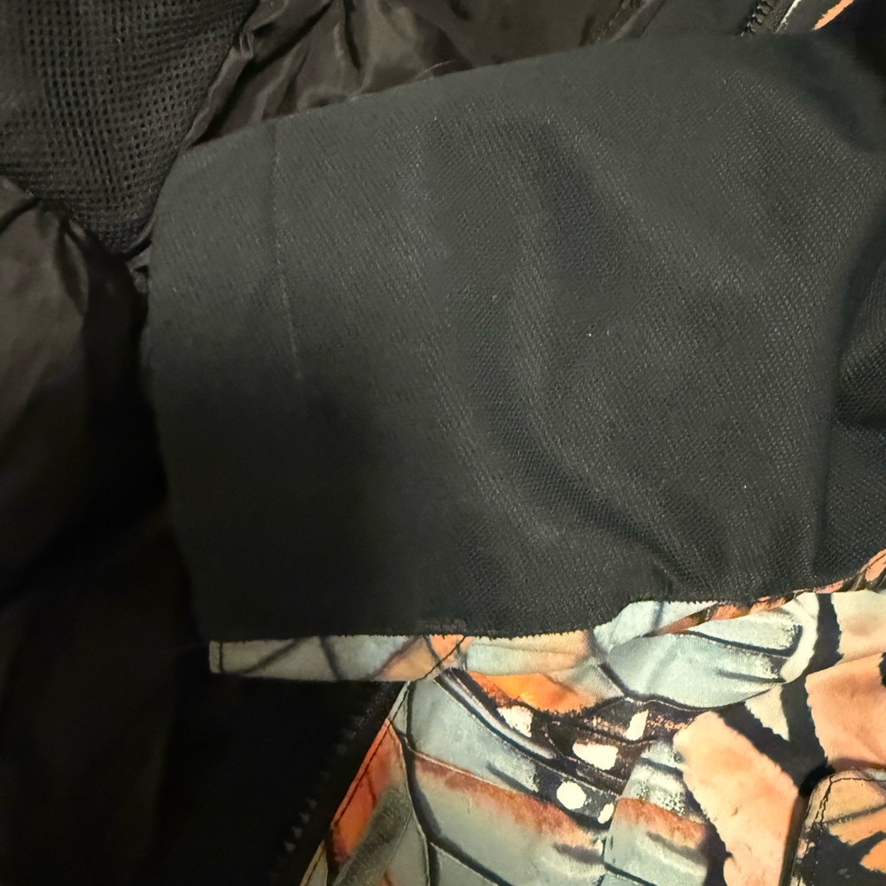 Roxy Women's Abstract Blue and Orange Ski Jacket - Picture 10 of 13